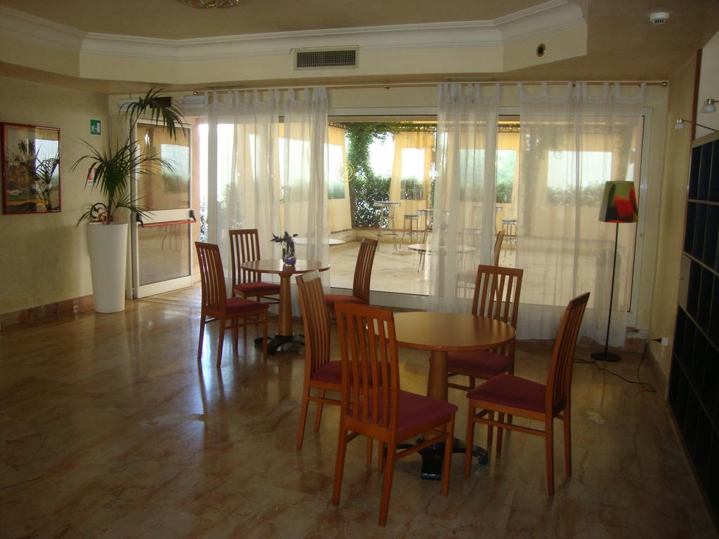 Park Hotel Roma Cassia Exterior foto